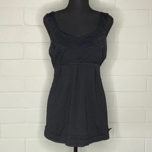 Black Lululemon tank